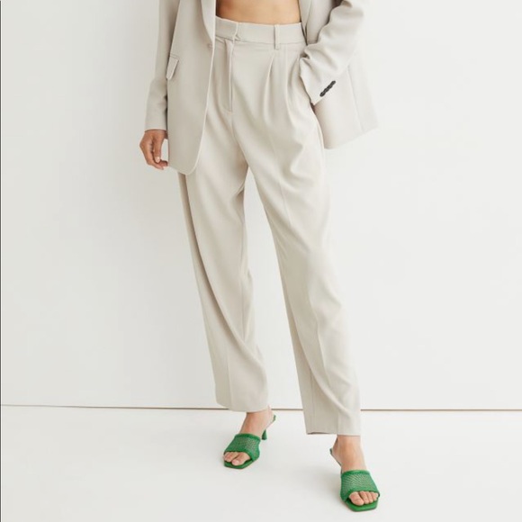 H&M Pants - NWT H&M High Waist Dress Pants - Light beige